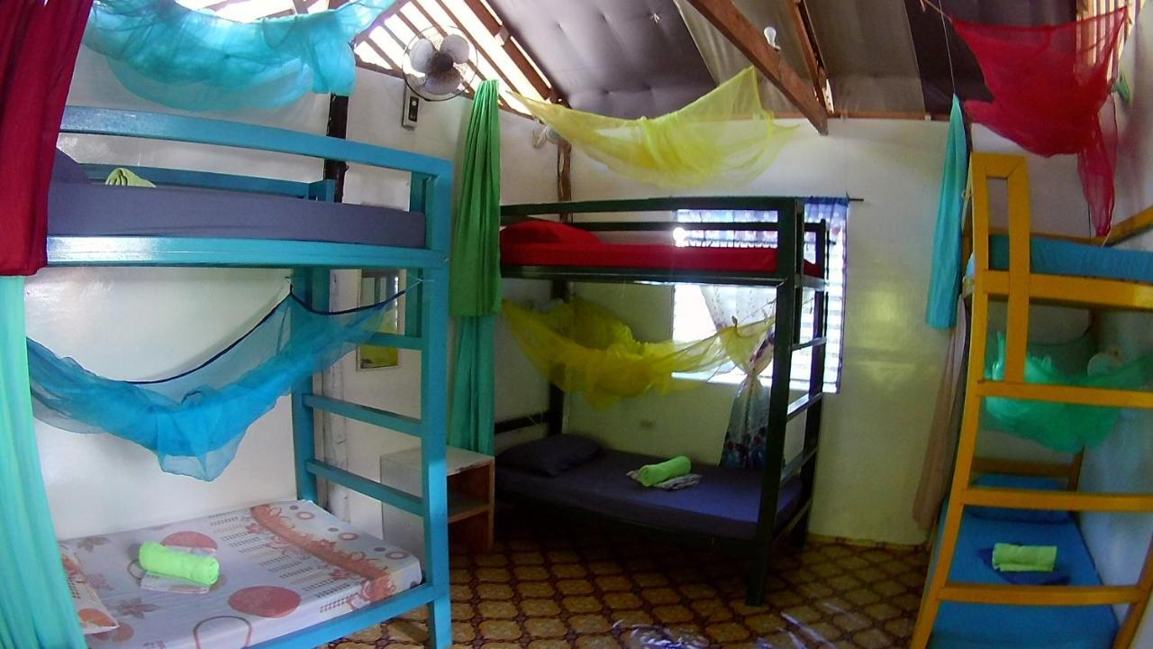 Footprints Homestay (Adults Only) General Luna  Exterior foto